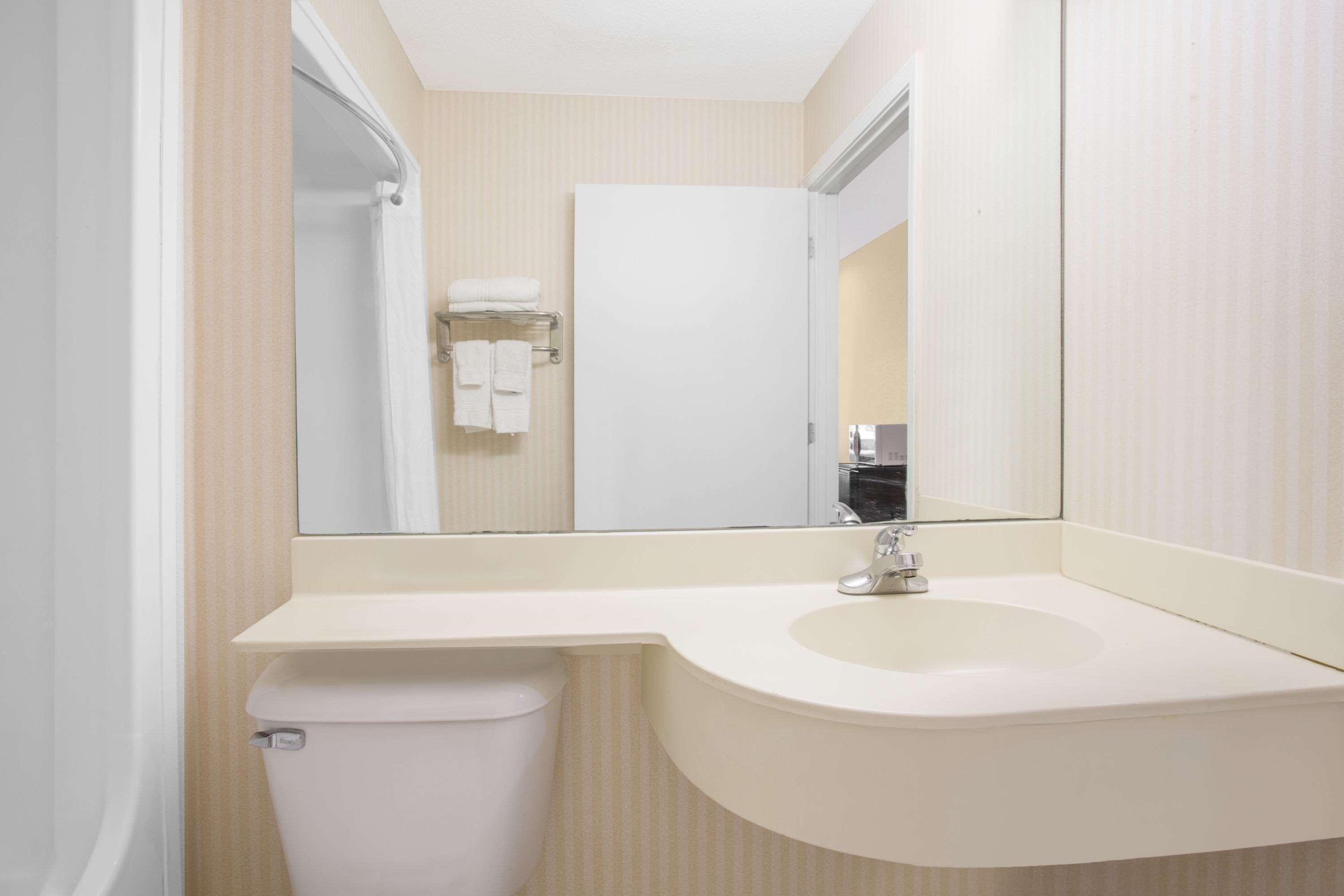 Microtel Inn & Suites By Wyndham Kannapolis/Concord Extérieur photo